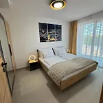 Eden - Luxus Szinvonal, Belvarosi Kenyelem Apartment *