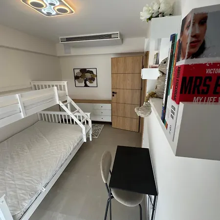 Eden - Luxus Szinvonal, Belvarosi Kenyelem דירה