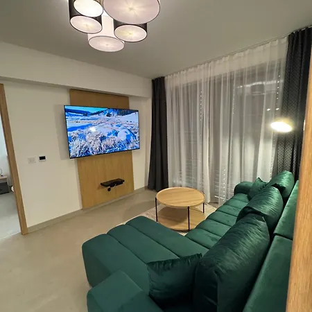 Eden - Luxus Szinvonal, Belvarosi Kenyelem דירה פץ'